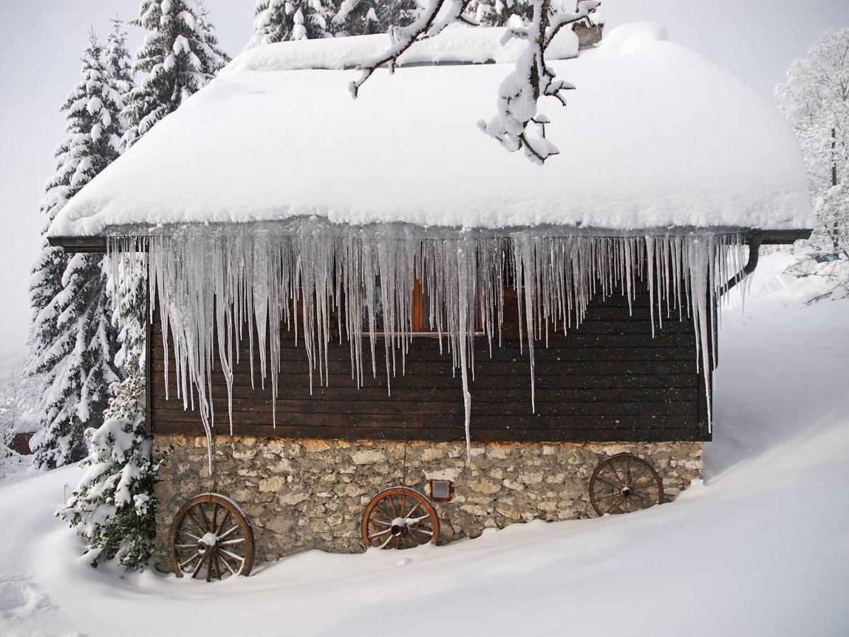 Chalet Chalet De La Vue Des Alpes By Interhome Exterior photo